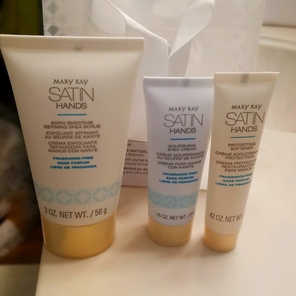 Mary Kay satin hands set